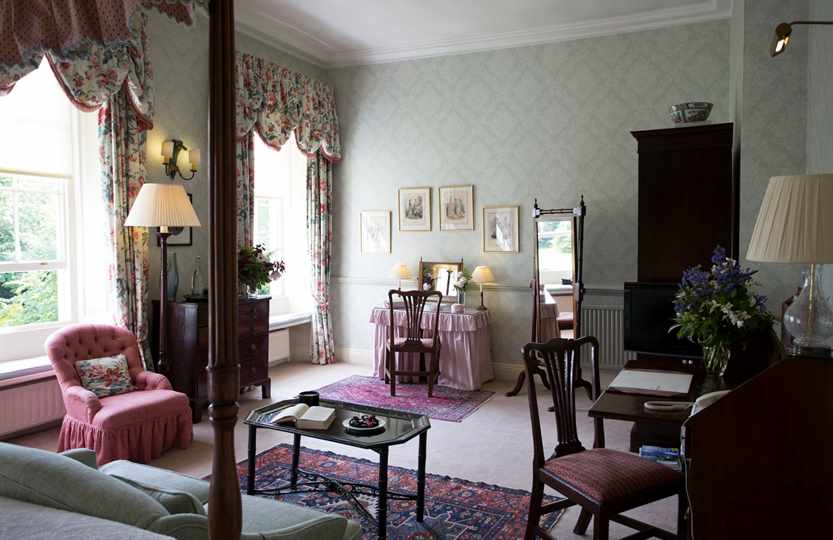 Middlethorpe four poster room2